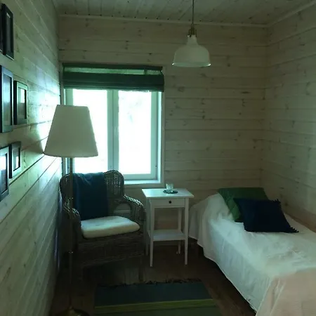Ollilan Tupa Joensuun Lähellä Aamiaismajoitus Ylämylly